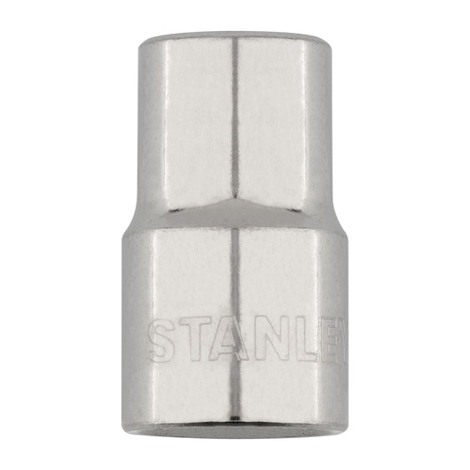 SOCKET MAXI DRIVE  ON WHITE BACKGROUND
