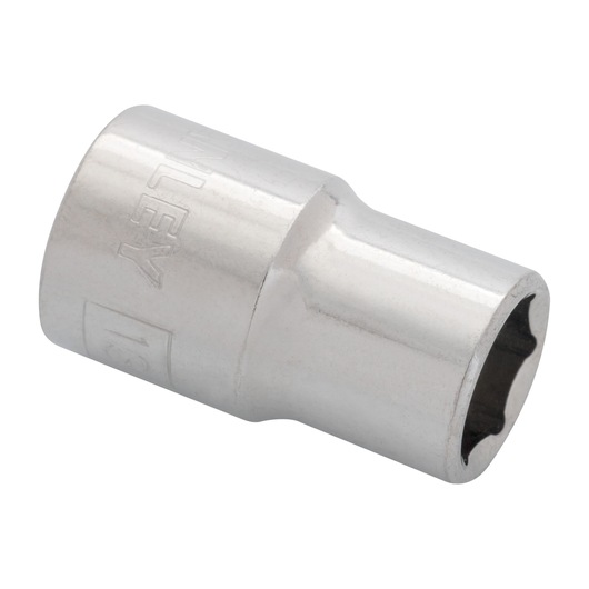 SOCKET MAXI DRIVE  ON WHITE BACKGROUND